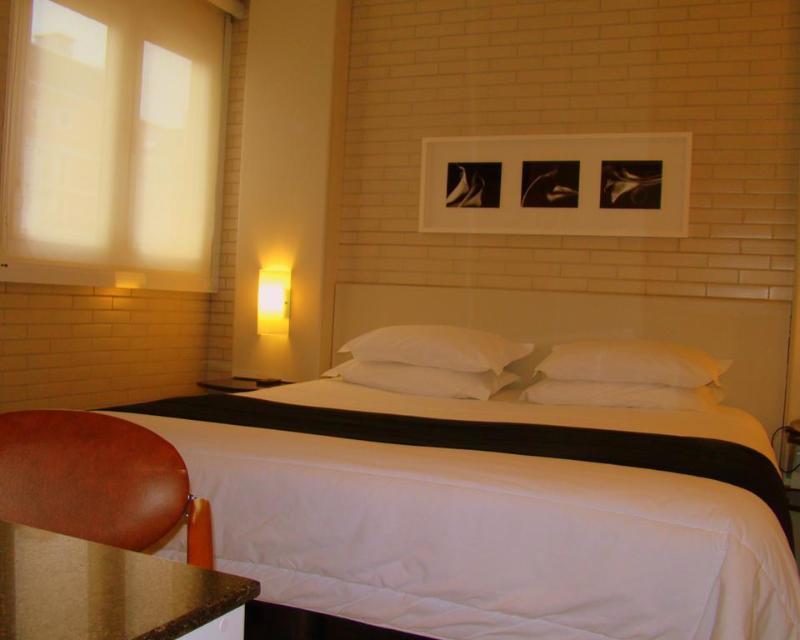 Hotel Confiance Soho Batel Curitiba Bagian luar foto