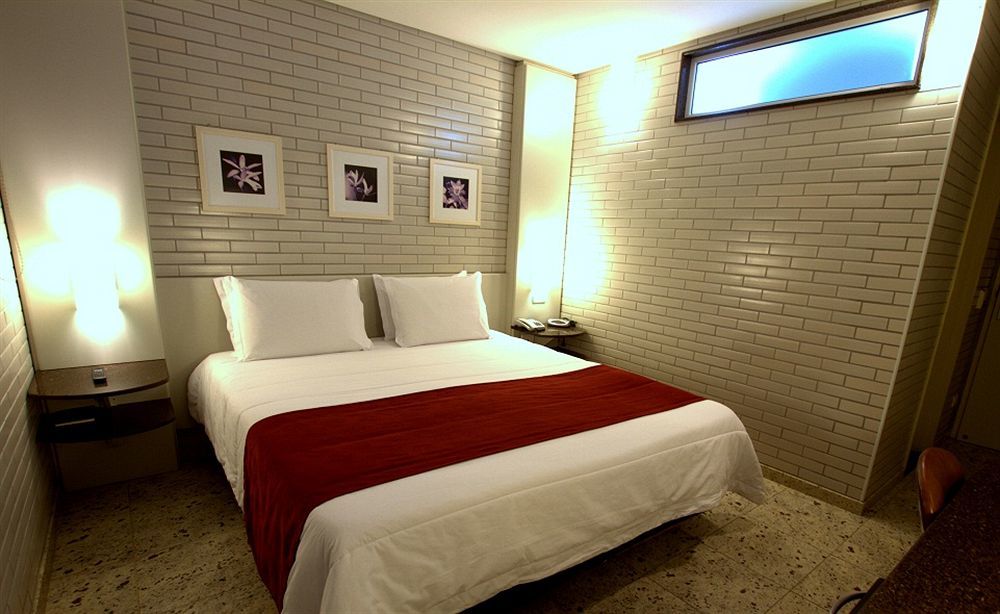 Hotel Confiance Soho Batel Curitiba Bagian luar foto