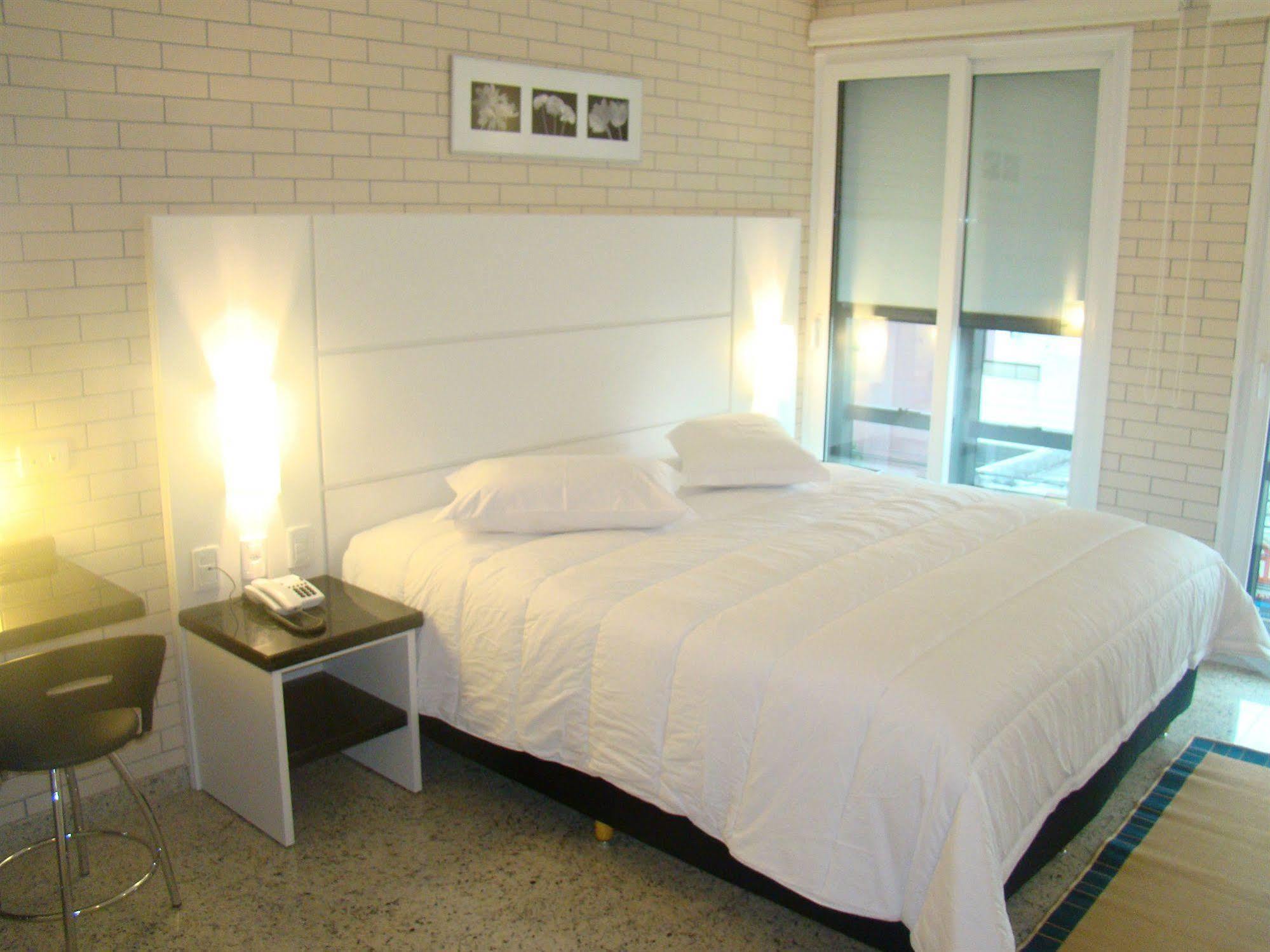 Hotel Confiance Soho Batel Curitiba Bagian luar foto