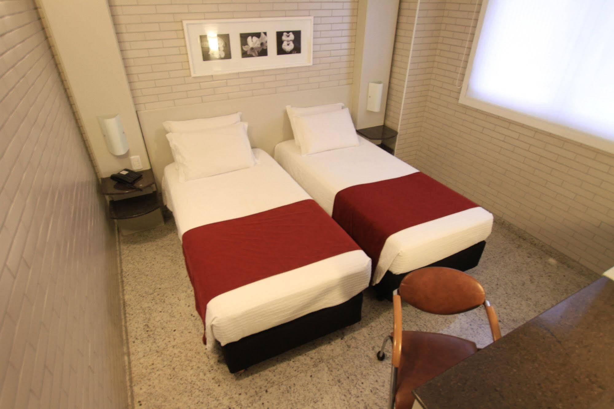Hotel Confiance Soho Batel Curitiba Bagian luar foto