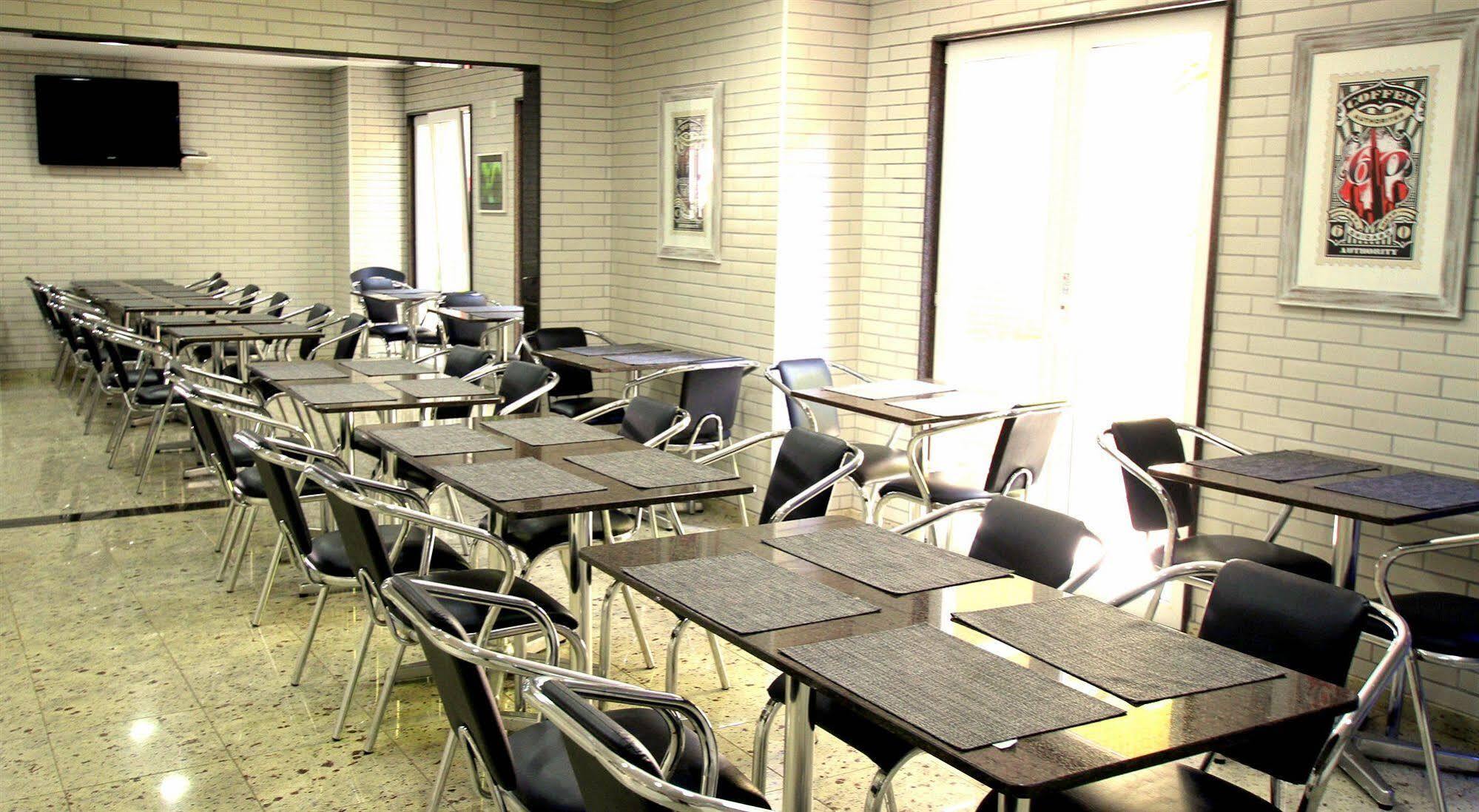 Hotel Confiance Soho Batel Curitiba Bagian luar foto